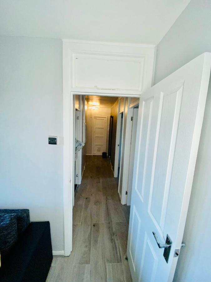 Bright, Spacious, Modern Interior Decor 2 Bedrooms Apartment With Amazing Views Λονδίνο Εξωτερικό φωτογραφία