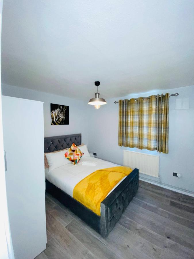Bright, Spacious, Modern Interior Decor 2 Bedrooms Apartment With Amazing Views Λονδίνο Εξωτερικό φωτογραφία