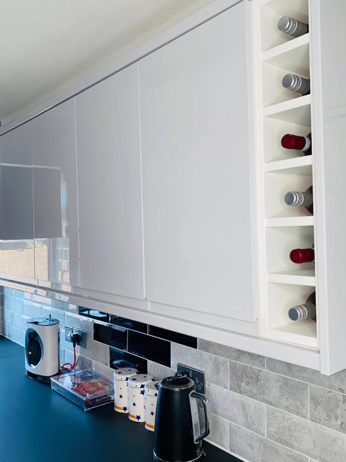 Bright, Spacious, Modern Interior Decor 2 Bedrooms Apartment With Amazing Views Λονδίνο Εξωτερικό φωτογραφία