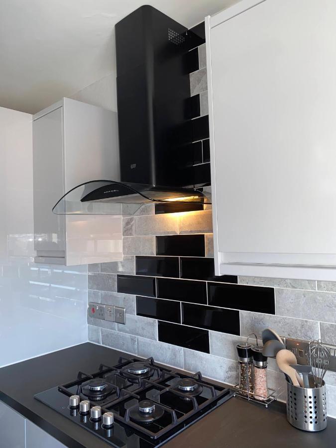 Bright, Spacious, Modern Interior Decor 2 Bedrooms Apartment With Amazing Views Λονδίνο Εξωτερικό φωτογραφία