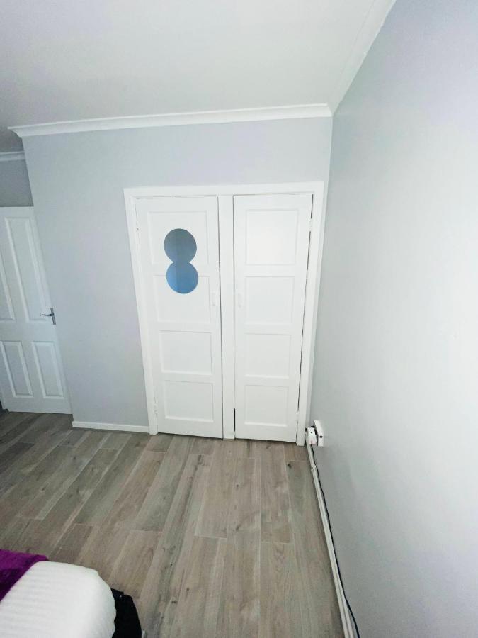 Bright, Spacious, Modern Interior Decor 2 Bedrooms Apartment With Amazing Views Λονδίνο Εξωτερικό φωτογραφία