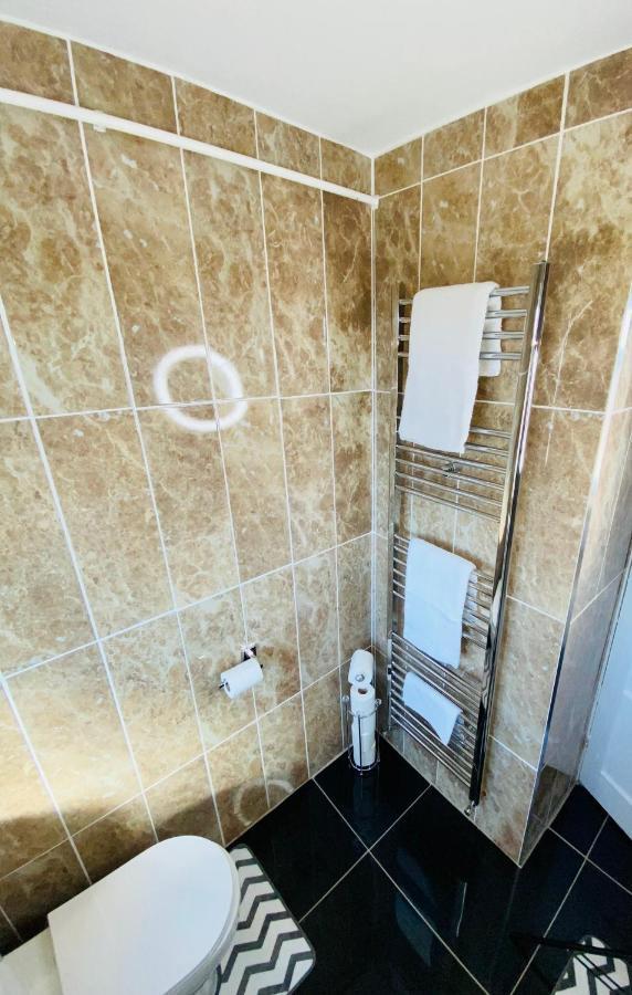Bright, Spacious, Modern Interior Decor 2 Bedrooms Apartment With Amazing Views Λονδίνο Εξωτερικό φωτογραφία