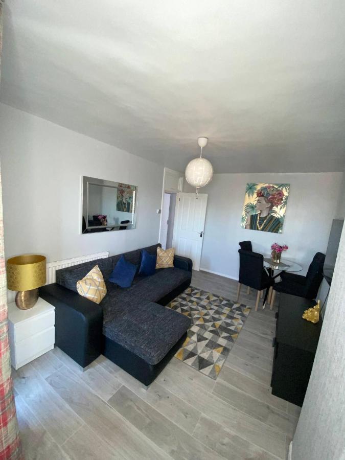 Bright, Spacious, Modern Interior Decor 2 Bedrooms Apartment With Amazing Views Λονδίνο Εξωτερικό φωτογραφία