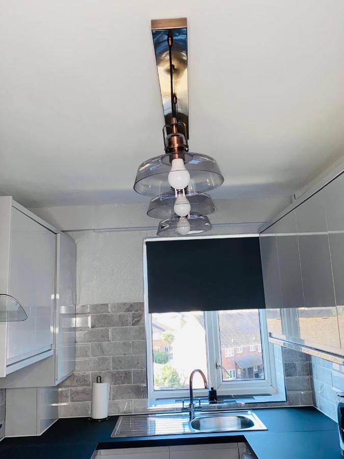 Bright, Spacious, Modern Interior Decor 2 Bedrooms Apartment With Amazing Views Λονδίνο Εξωτερικό φωτογραφία